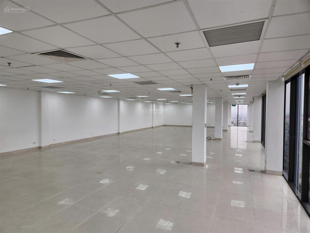 Toà vp mới đẹp ngay khu bách khoa  xây dựng  trung tâm giao thông thuận tiện  nhiều tiện ích