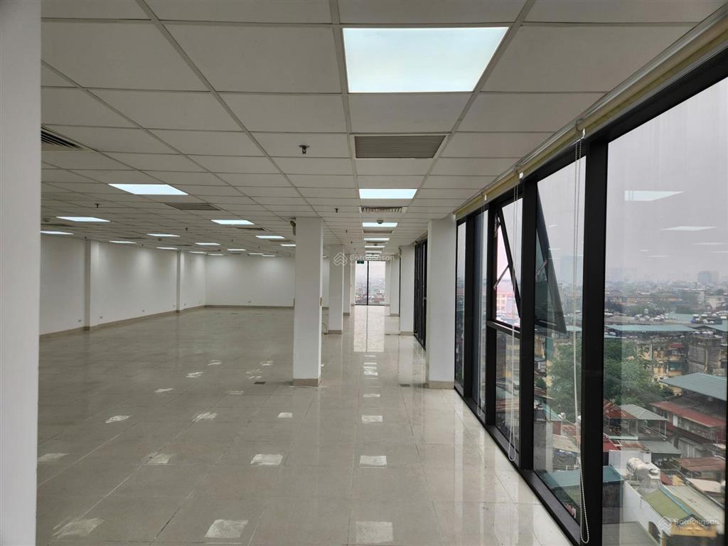 Toà vp mới đẹp ngay khu bách khoa  xây dựng  trung tâm giao thông thuận tiện  nhiều tiện ích