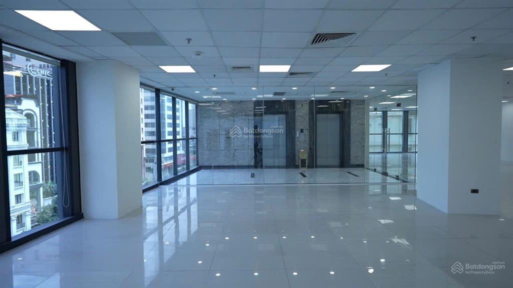 Tòa văn phòng hạng a rox tower mới đẹp  nhiều diện tích lựa chọn  nhiều tiện ích đi kèm