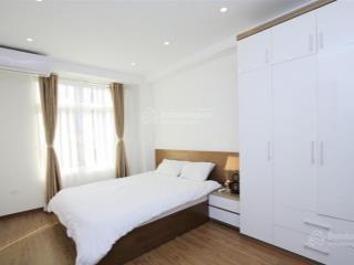 Cho thuê chdv full đồ phố linh lang 55m2  1 ngủ 1 khách  có xuất vat  vào ở luôn  bv 24/24