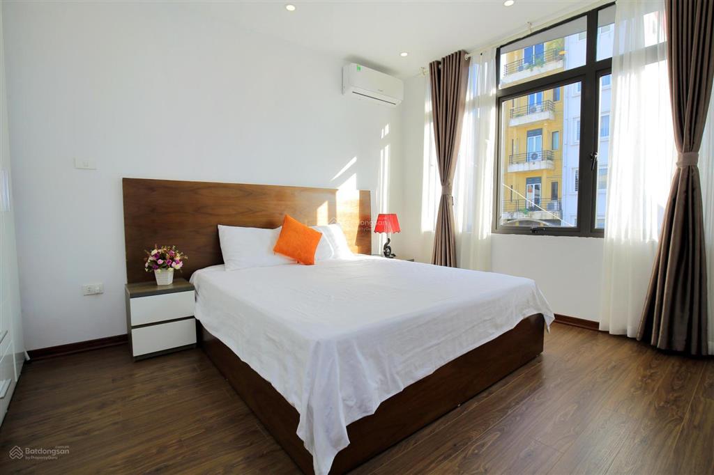 Cho thuê chdv full đồ phố linh lang view lotte  có sân vườn tiểu cảnh  vào ở luôn  có bv 24/24h