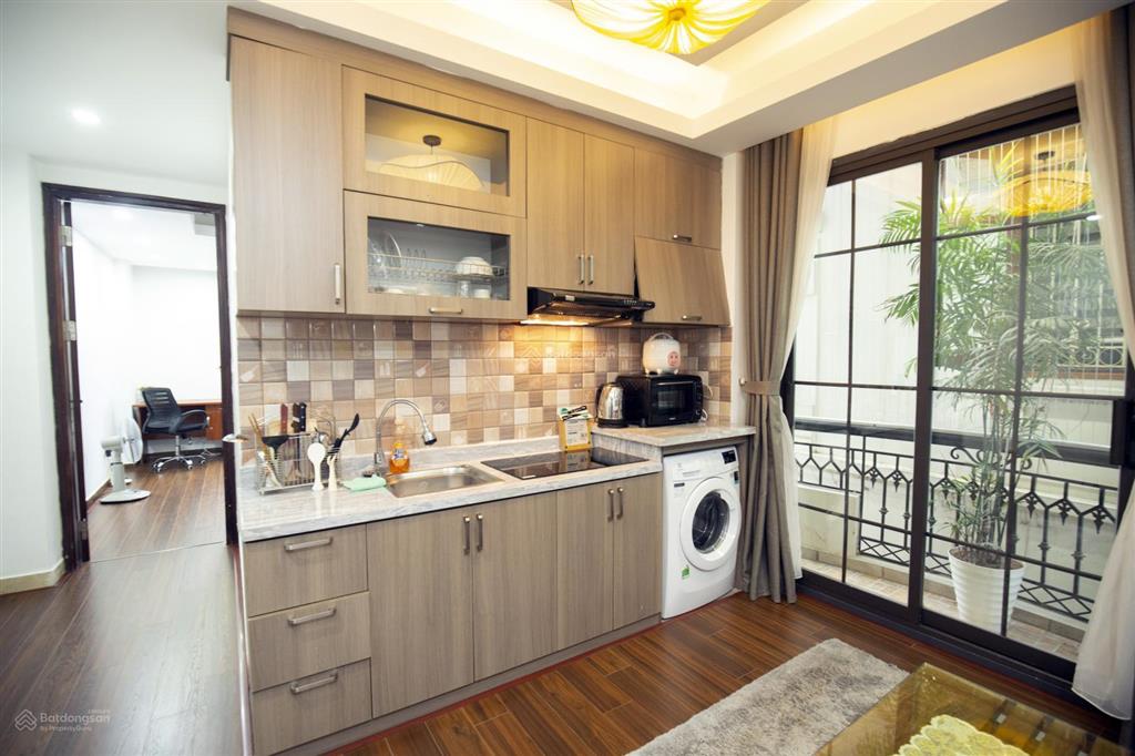 Cho thuê chdv tầng 3 full đồ phố đào tấn  cạnh lotte vào ở luôn có xuất hoá đơn vat view thoáng