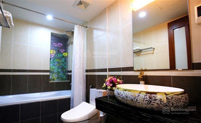 Cho thuê chdv tầng 3 full đồ phố đào tấn  cạnh lotte vào ở luôn có xuất hoá đơn vat view thoáng