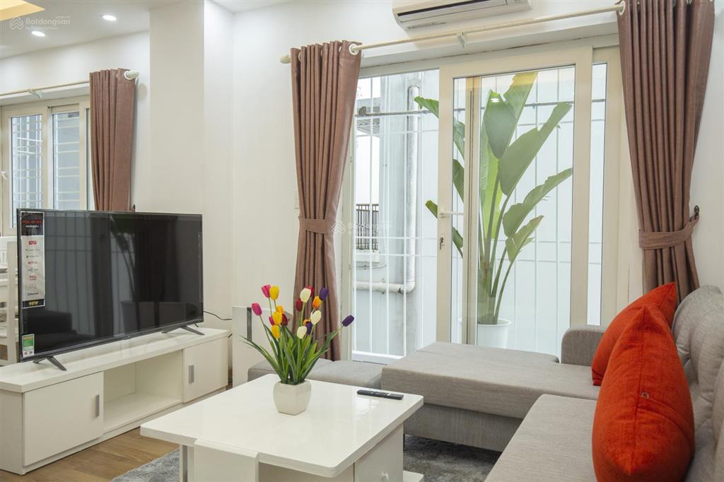 Cho thuê chdv 2 ngủ phố đào tấn  full đồ đẹp  vào ở luôn  có xuất vat  có bảo vệ 24/24h