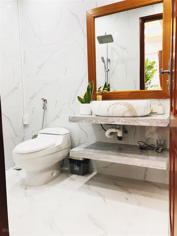 Cho thuê chdv 2 ngủ phố đào tấn  full đồ đẹp  vào ở luôn  có xuất vat  có bảo vệ 24/24h