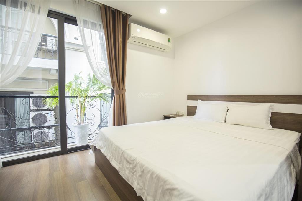 Cho thuê chdv mới đẹp full đồ 1 ngủ tại phố kim mã  vào ở luôn  có xuất hoá đơn vat  view thoáng