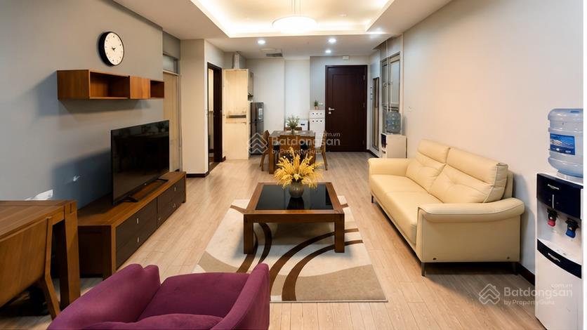 Cho thuê chdv 1 ngủ full đồ tầng 5 phố kim mã  vào ở luôn  có xuất hoá đơn vat  có bv 24/24h 