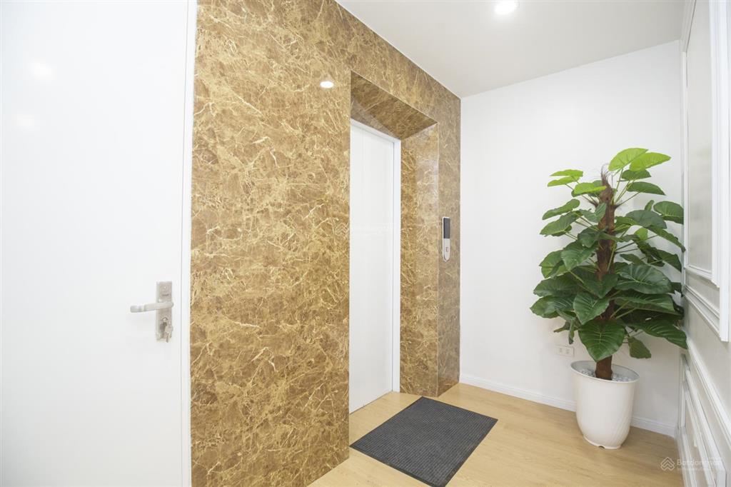 Cho thuê chdv 2 ngủ full đồ đẹp tại ngõ phố kim mã  vào ở luôn  có xuất hoá đơn vat  có bv 24/24