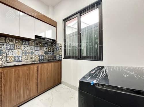 Bán nhà dòng tiền chdv & vp ở phố đồng me  có tổng 41 phòng khép kíndoanh thu hàng tháng 230tr/th