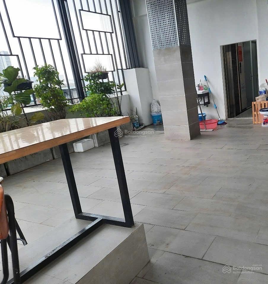 Bán nhà dòng tiền chdv & vp ở phố đồng me  có tổng 41 phòng khép kíndoanh thu hàng tháng 230tr/th