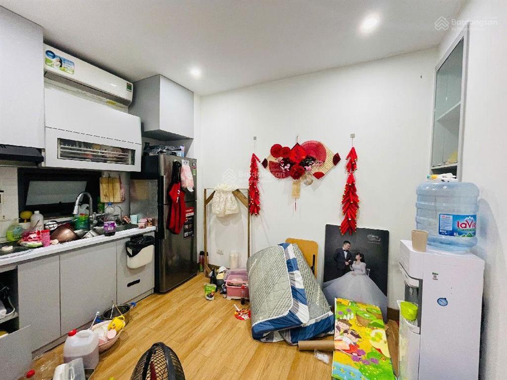 Bán nhà dòng tiền chdv & nhà ở phố lạc long quân  bán gộp hai nhà xây cạnh nhau của cùng 1 chủ