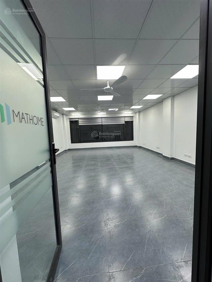 Cho thuê văn phòng ngay ngã tư nguyễn xiển khuất duy tiến, 60 m2/tầng, sàn thông đẹp như ảnh