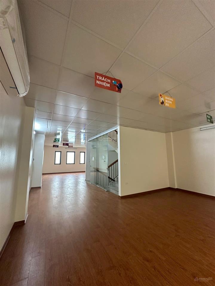 Cho thuê nhà riêng ngõ 214 nguyễn xiển, diện tích 93 m2 x 5 tầng, ngõ ô tô, nhà đẹp hiện đại