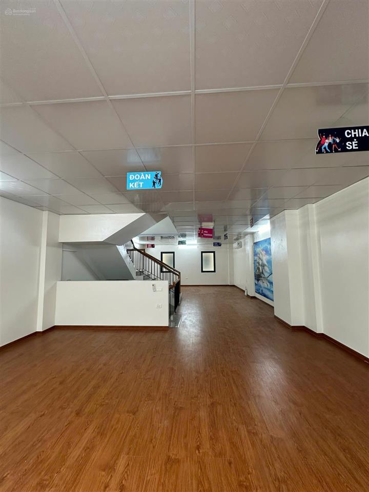 Cho thuê nhà riêng ngõ 214 nguyễn xiển, diện tích 93 m2 x 5 tầng, ngõ ô tô, nhà đẹp hiện đại