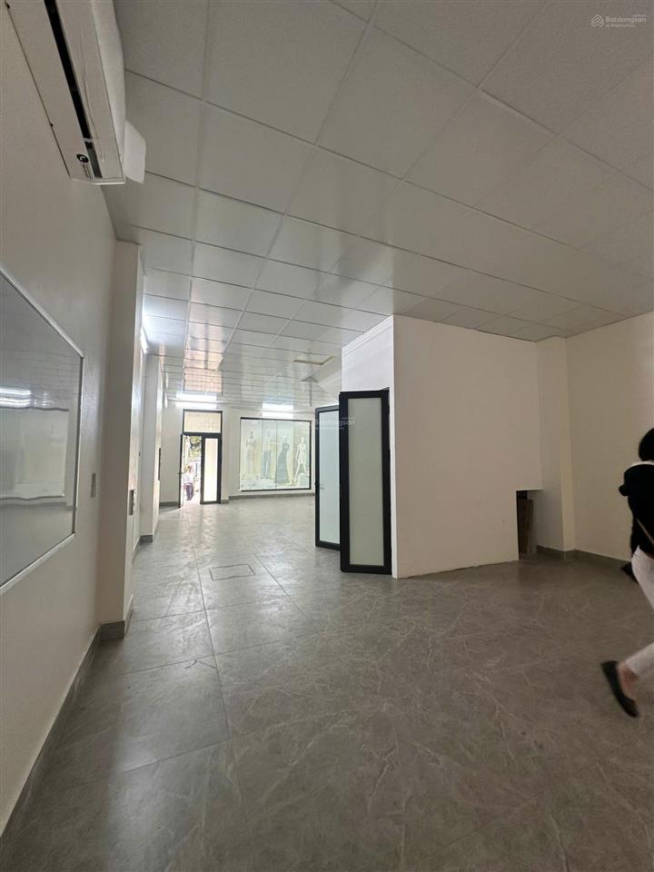 Cho thuê nhà riêng ngõ 214 nguyễn xiển, diện tích 93 m2 x 5 tầng, ngõ ô tô, nhà đẹp hiện đại