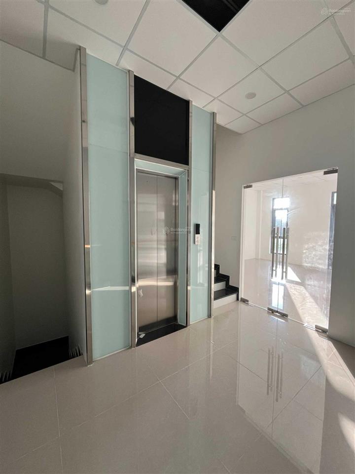 Cho thuê văn phòng tại him lam vạn phúc, 90 m2/tầng gồm 2 phòng làm việc