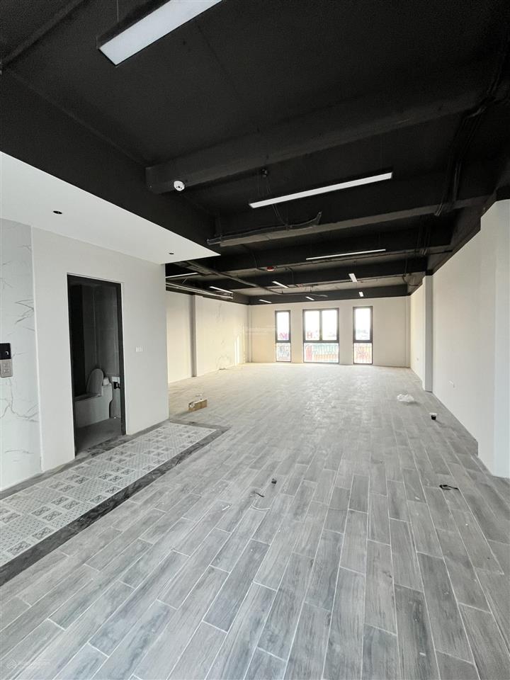 Cho thuê văn phòng tại văn phú, sàn 130 m2/tầng, sàn view thoáng đẹp