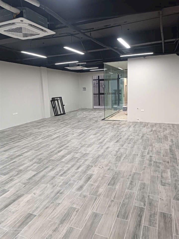 Cho thuê văn phòng tại văn phú, sàn 130 m2/tầng, sàn view thoáng đẹp