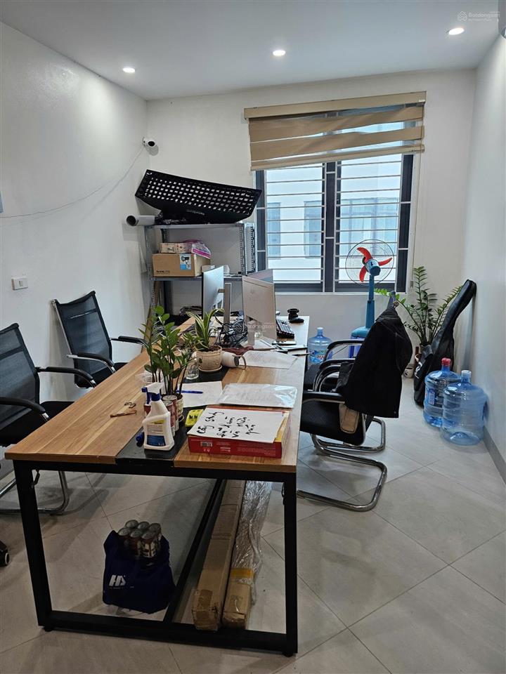 Cho thuê văn phòng nguyễn xiển  nguyễn trãi, giá chỉ 3 tr/tháng