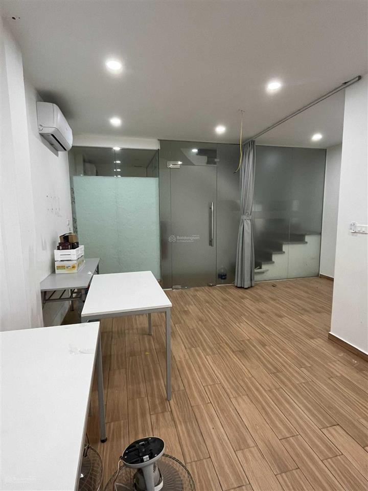 Văn phòng làng việt kiều châu âu, 60 m2/tầng, sàn thông