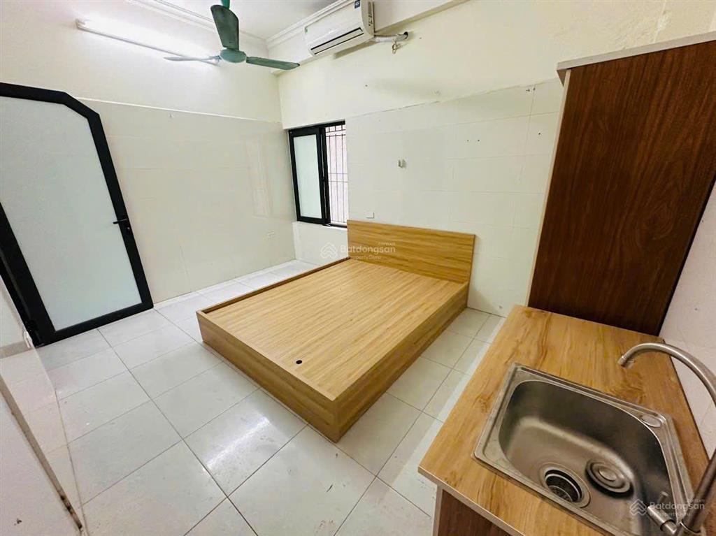 Cho thuê phòng trọ tại dịch vụ mỗ lao, có đồ nội thất cơ bản, vào được ngay