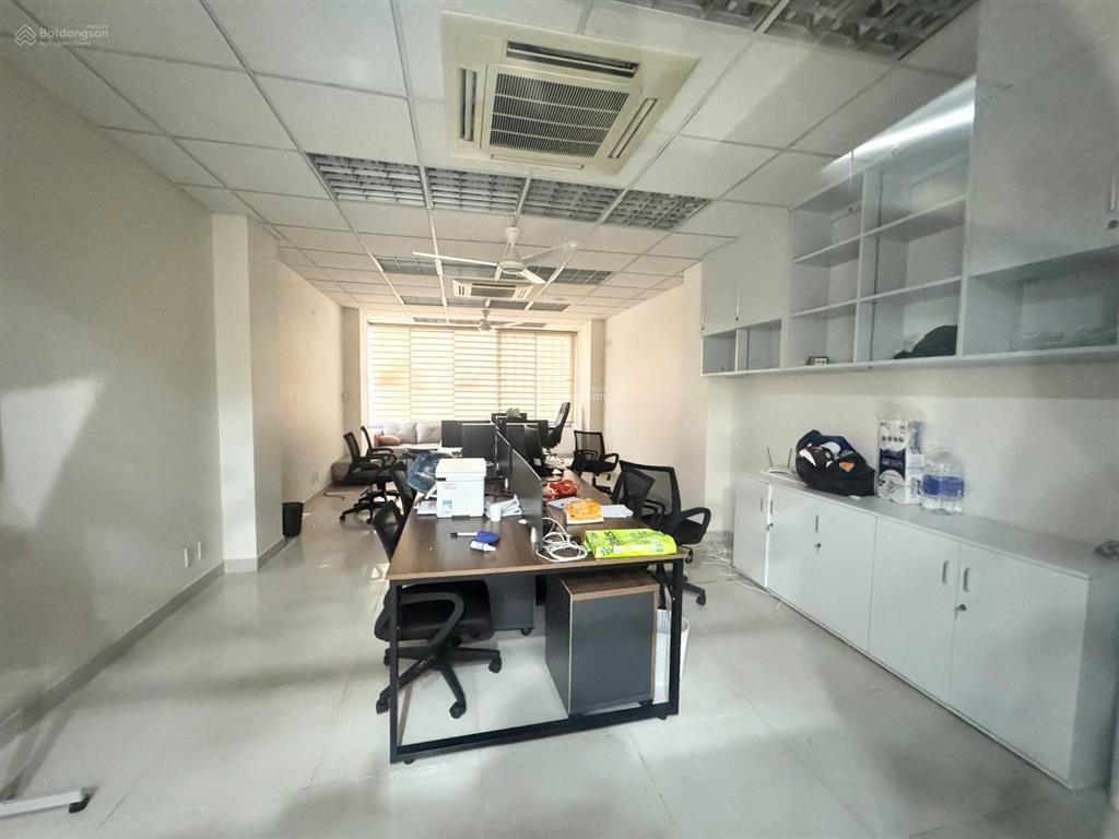 Cho thuê sàn văn phòng tại đường mỹ đình gần mễ trì, 60m2/tầng, vp sạch sẽ, điều hòa, rèm cửa