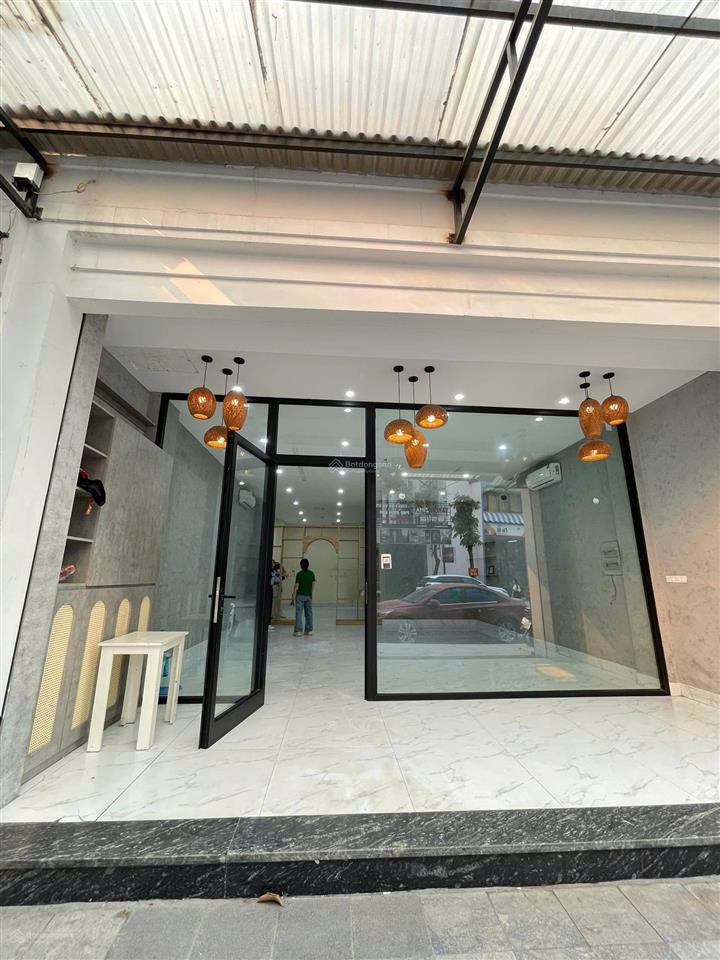 Cho thuê liền kề tố hữu, 90 m2. x5 tầng, thang máy, sàn thông đẹp