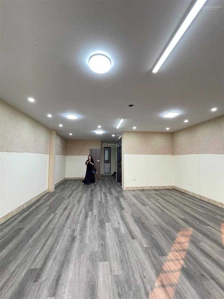Cho thuê liền kề tố hữu, 90 m2. x5 tầng, thang máy, sàn thông đẹp