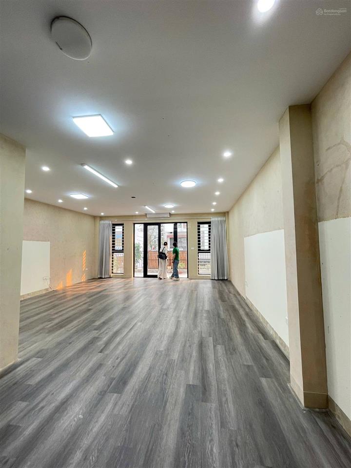 Cho thuê liền kề tố hữu, 90 m2. x5 tầng, thang máy, sàn thông đẹp