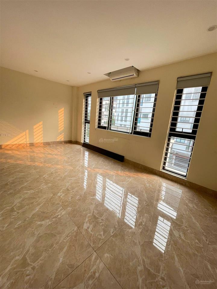 Cho thuê liền kề tố hữu, 90 m2. x5 tầng, thang máy, sàn thông đẹp