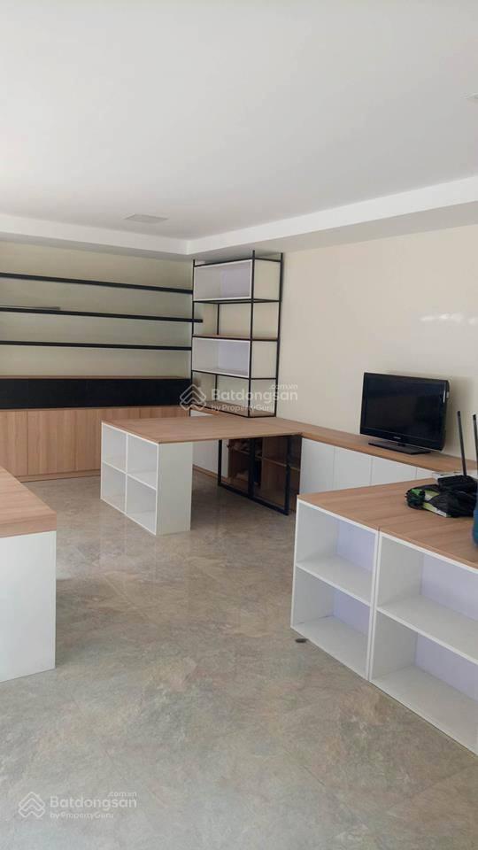 Cho thuê văn phòng khuất duy tiến, gần thăng long number one, 45 m2, tòa nhà 8 tầng