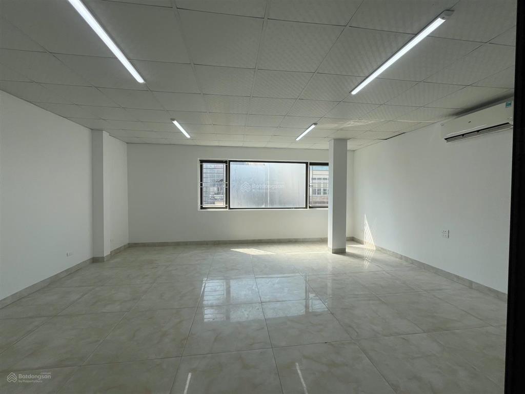 Cho thuê văn phòng vạn phúc 85 m2/tầng, mỗi tầng gồm 2 phòng làm việc