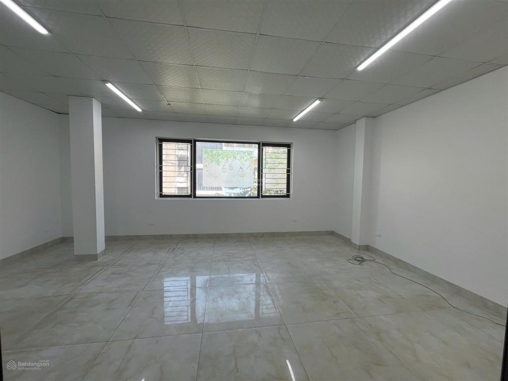 Cho thuê văn phòng vạn phúc 85 m2/tầng, mỗi tầng gồm 2 phòng làm việc