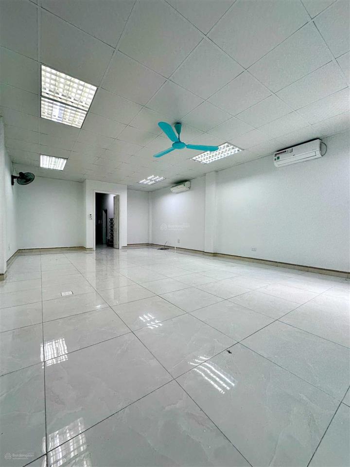Cho thuê văn phòng ngõ 12 khuất duy tiến, 60 m2/tầng, sàn thông