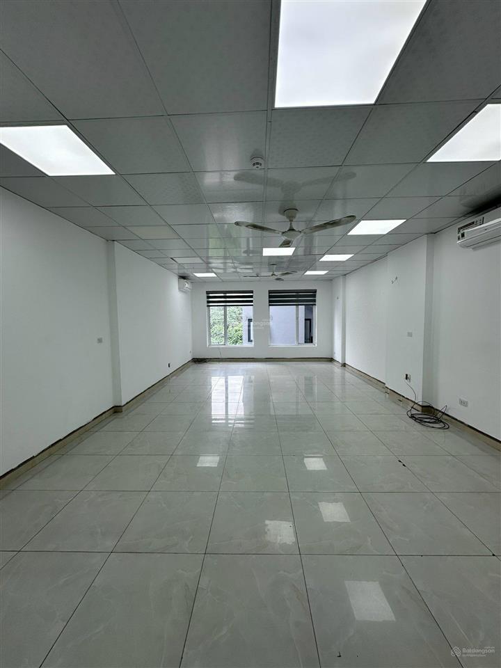 Cho thuê văn phòng ngõ 12 khuất duy tiến, 60 m2/tầng, sàn thông