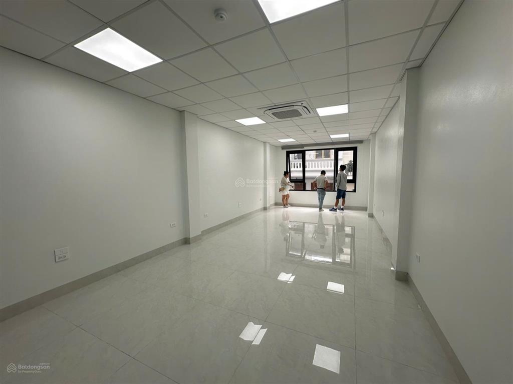 Cho thuê văn phòng tại nguyễn xiểnnguyễn trãi, 50 m²/tầng, sàn thông, vp mới đẹp