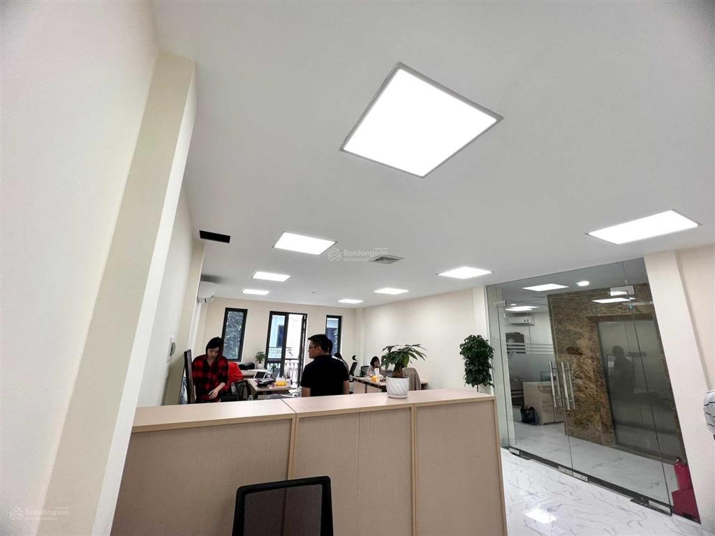 Cho thuê văn phòng tại kiến hưng luxury, diện tích 135 m2/tầng, văn phòng đẹp hiện đại