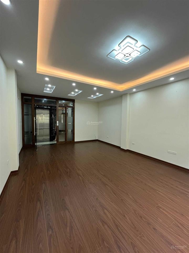Cho thuê văn phòng mỗ lao  thanh bình 50m2/tầng, thang máy