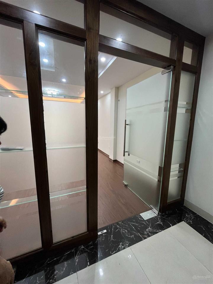 Cho thuê văn phòng mỗ lao  thanh bình 50m2/tầng, thang máy