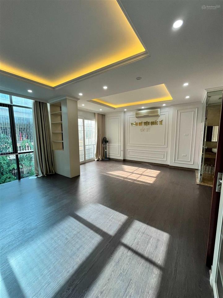 Cho thuê văn phòng nguyễn xiển, 55 m2/tầng, sàn thông, mặt tiền 7m, có thang máy