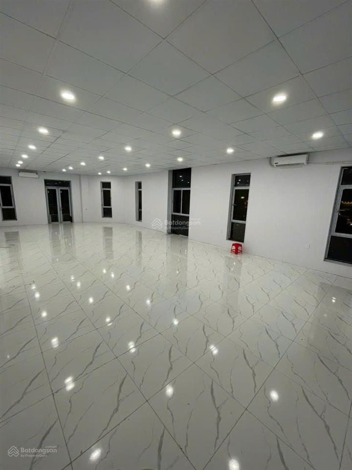 Cho thuê sàn văn phòng him lam vạn phúc, 127 m²/tầng như ảnh