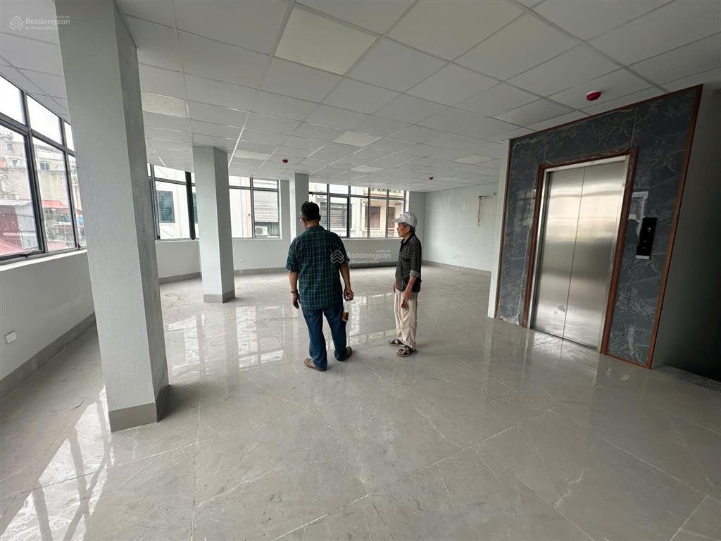 Cho thuê sàn văn phòng mới đẹp nguyễn xiển, sàn thông như ảnh 12 tr/tháng còn 1 tầng hiếm có