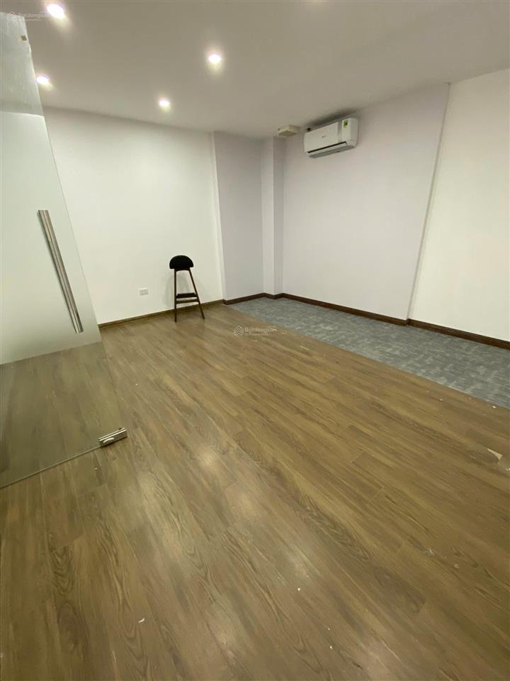 Cho thuê văn phòng 20 m2  phù hợp văn phòng đại diện  làng việt kiều châu âu