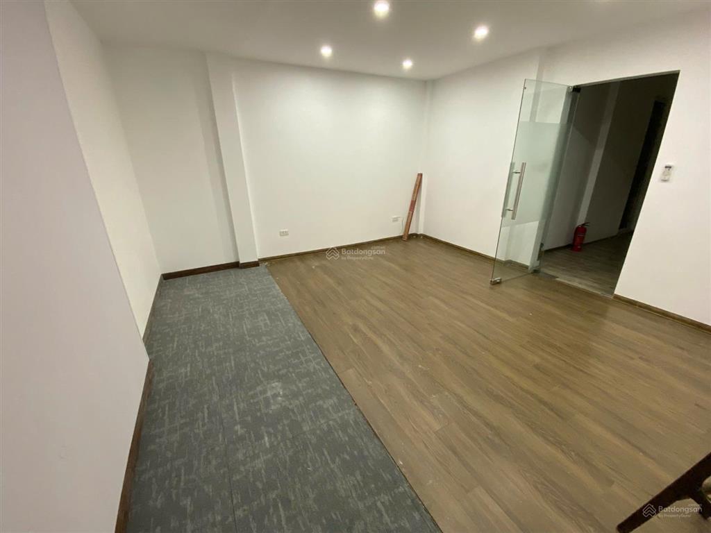 Cho thuê văn phòng 20 m2  phù hợp văn phòng đại diện  làng việt kiều châu âu