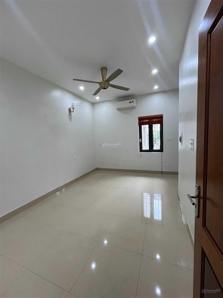 Cho thuê sàn văn phòng vạn phúc, hà đông, 70m2, gồm 2 phòng làm việc