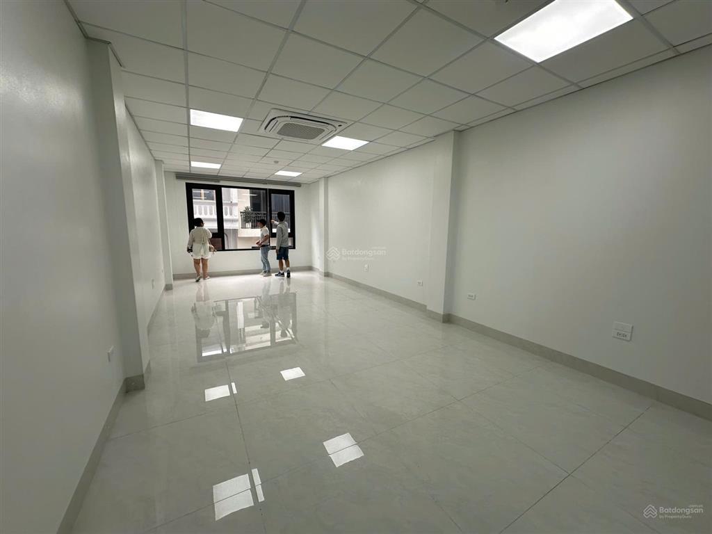 Cho thuê văn phòng tại nguyễn xiểnnguyễn trãi, 50 m²/tầng, sàn thông, vp mới đẹp