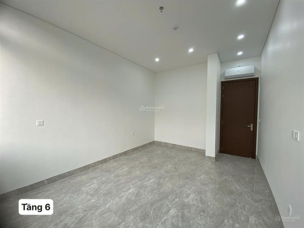 Cho thuê sàn văn phòng tại him lam vạn phúc 90 m2/tầng  gồm 3 phòng làm việc