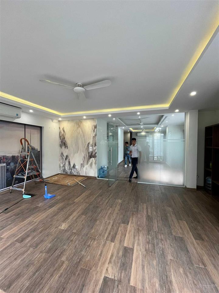 Văn phòng đẹp, 2 mặt thoáng tại vạn phúc, tố hữu, 80m2