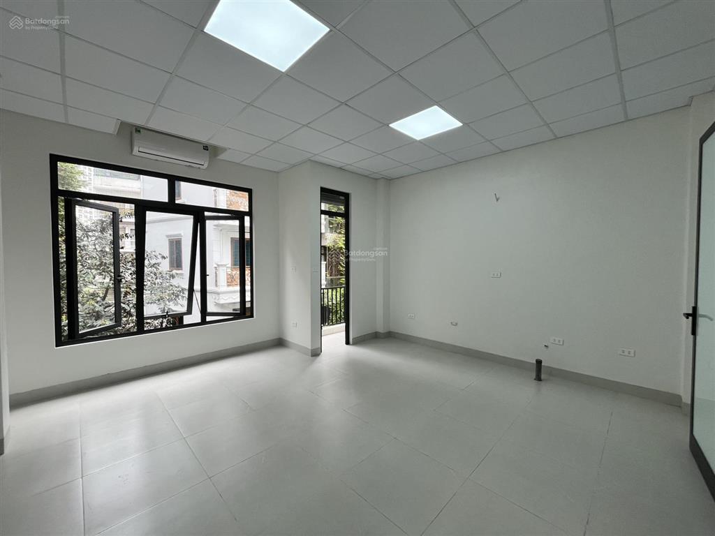 Cho thuê văn phòng mỗ lao  thanh bình, diện tích khoảng 30m2, phòng mới đẹp