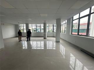 Cho thuê sàn văn phòng mới đẹp nguyễn xiển, sàn thông như ảnh 12 tr/tháng còn 1 tầng hiếm có